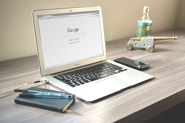bottle-brand-chrome-web